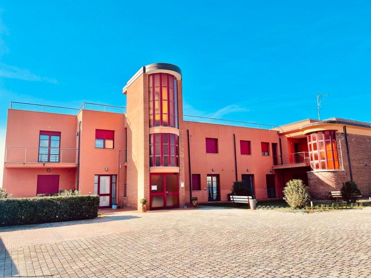 Regina Del Mare Holiday Apartments Tirrenia Zewnętrze zdjęcie